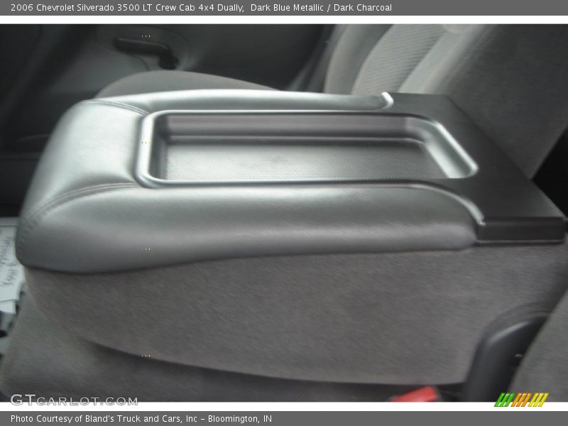 Dark Blue Metallic / Dark Charcoal 2006 Chevrolet Silverado 3500 LT Crew Cab 4x4 Dually