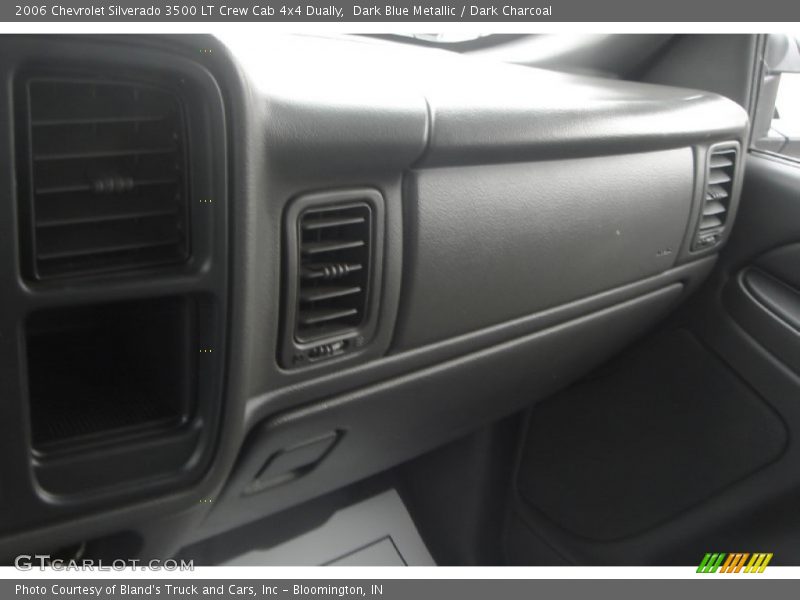 Dark Blue Metallic / Dark Charcoal 2006 Chevrolet Silverado 3500 LT Crew Cab 4x4 Dually