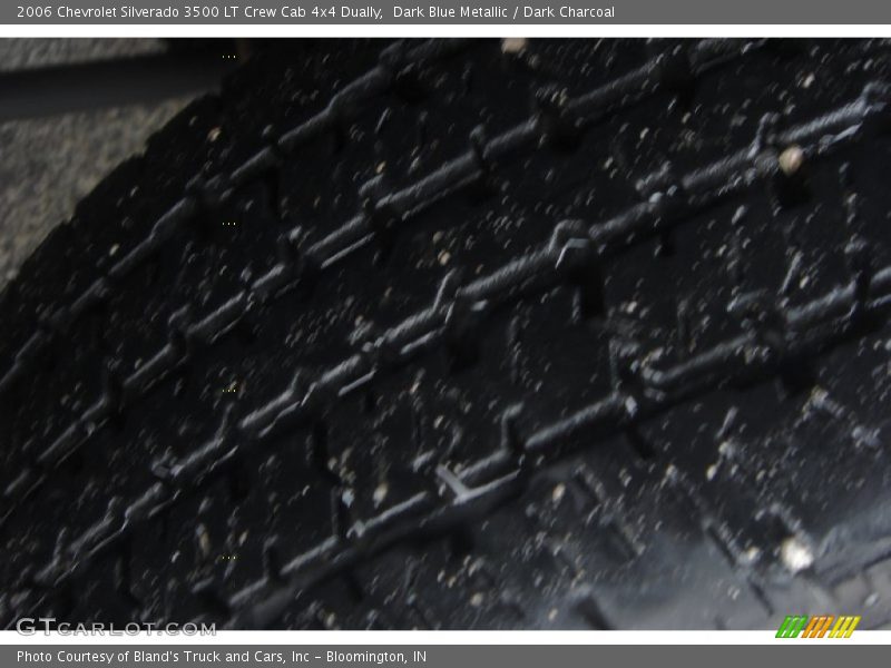 Dark Blue Metallic / Dark Charcoal 2006 Chevrolet Silverado 3500 LT Crew Cab 4x4 Dually