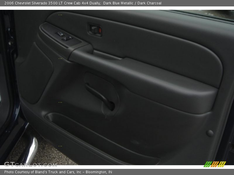 Dark Blue Metallic / Dark Charcoal 2006 Chevrolet Silverado 3500 LT Crew Cab 4x4 Dually