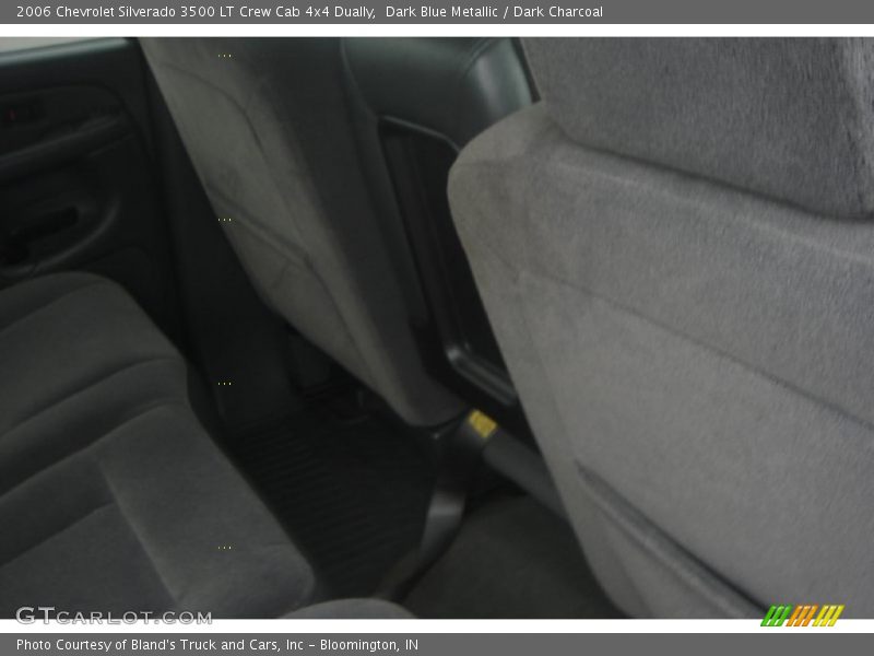 Dark Blue Metallic / Dark Charcoal 2006 Chevrolet Silverado 3500 LT Crew Cab 4x4 Dually