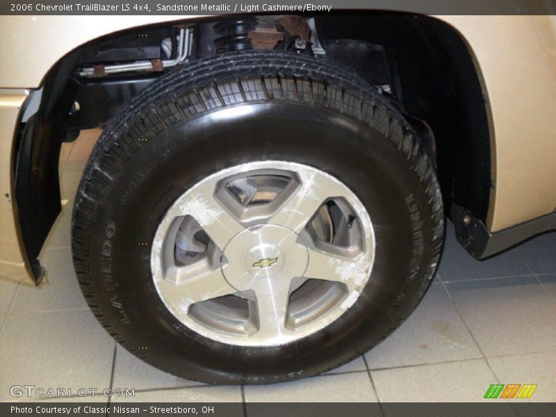 Sandstone Metallic / Light Cashmere/Ebony 2006 Chevrolet TrailBlazer LS 4x4