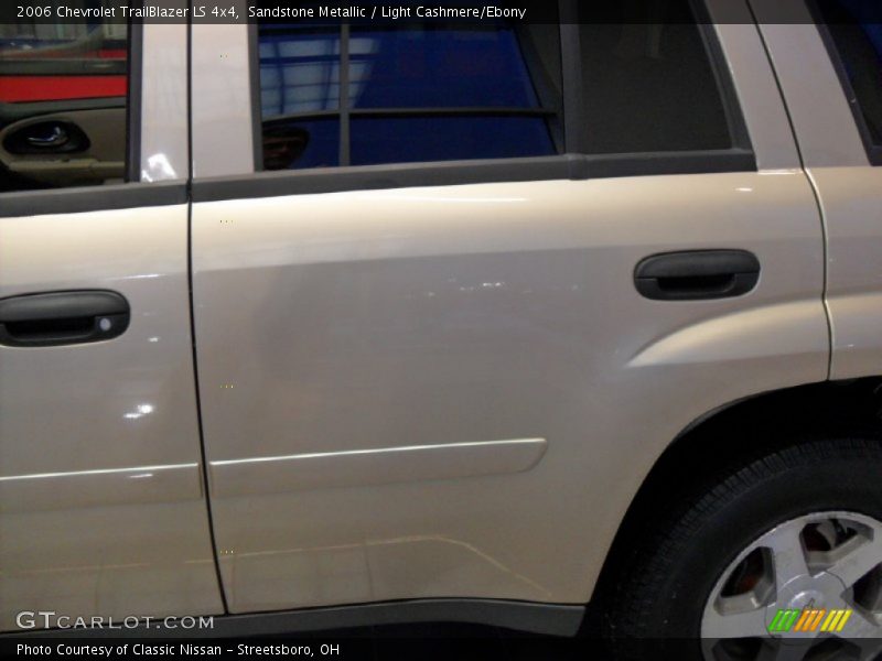 Sandstone Metallic / Light Cashmere/Ebony 2006 Chevrolet TrailBlazer LS 4x4