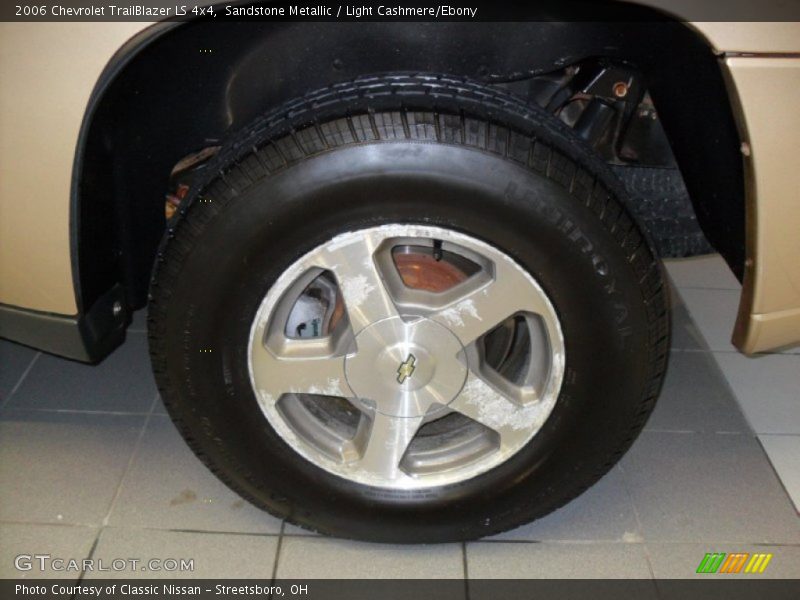 Sandstone Metallic / Light Cashmere/Ebony 2006 Chevrolet TrailBlazer LS 4x4