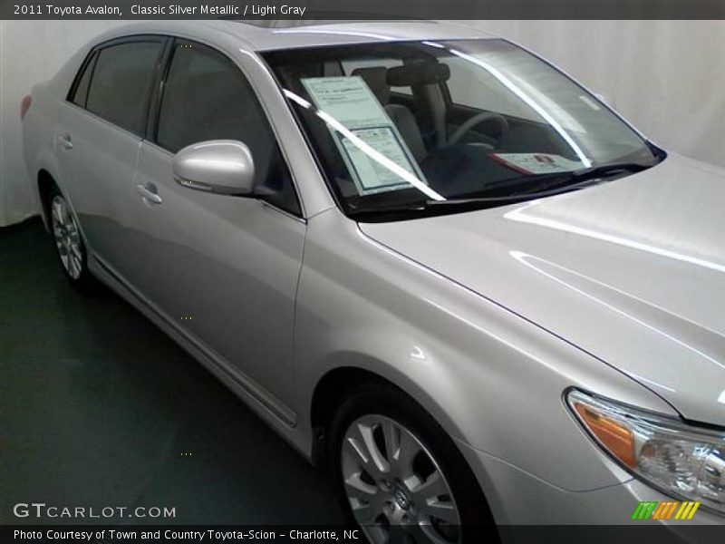 Classic Silver Metallic / Light Gray 2011 Toyota Avalon