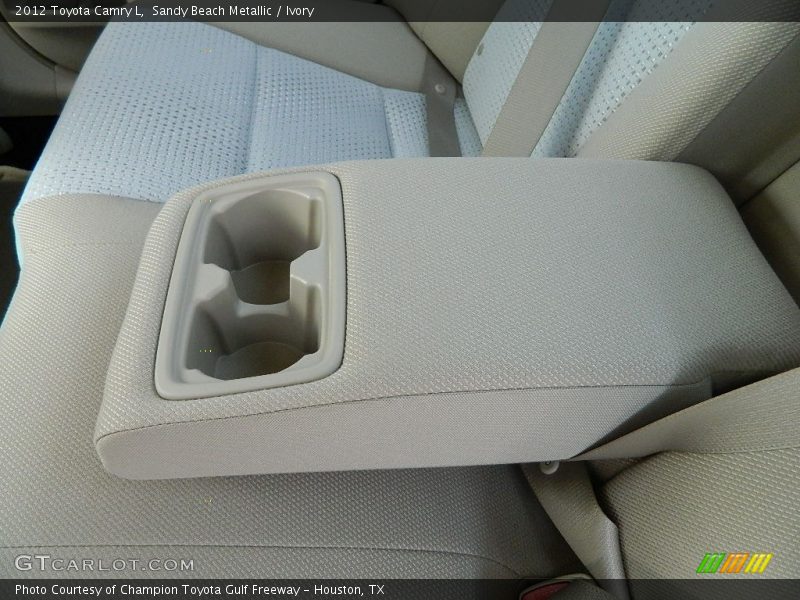 Sandy Beach Metallic / Ivory 2012 Toyota Camry L