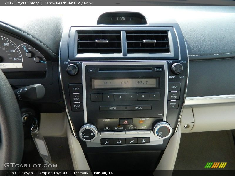 Sandy Beach Metallic / Ivory 2012 Toyota Camry L