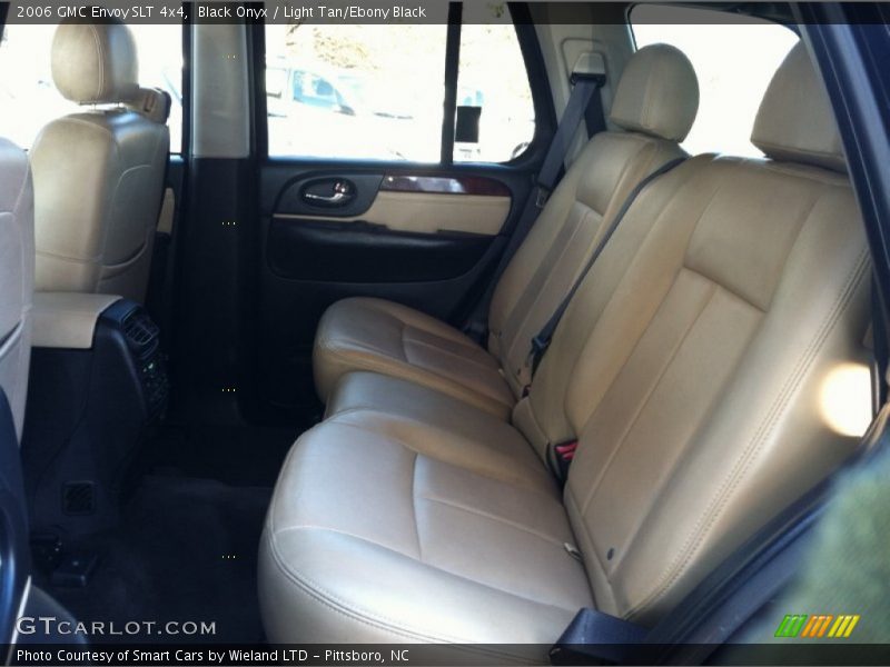 Black Onyx / Light Tan/Ebony Black 2006 GMC Envoy SLT 4x4