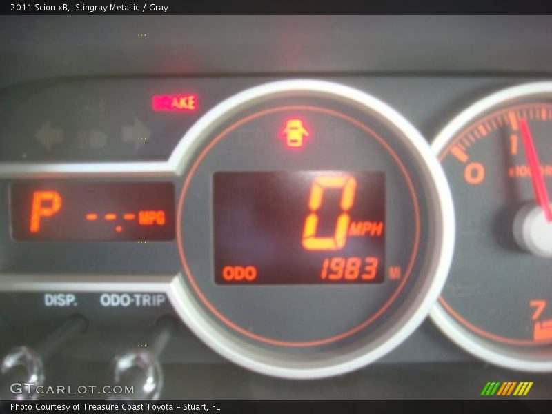 Stingray Metallic / Gray 2011 Scion xB