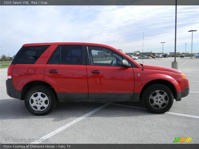 Red / Gray 2003 Saturn VUE