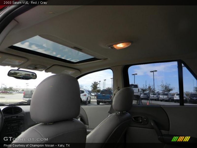 Red / Gray 2003 Saturn VUE