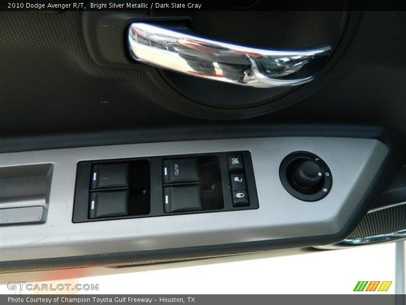 Bright Silver Metallic / Dark Slate Gray 2010 Dodge Avenger R/T