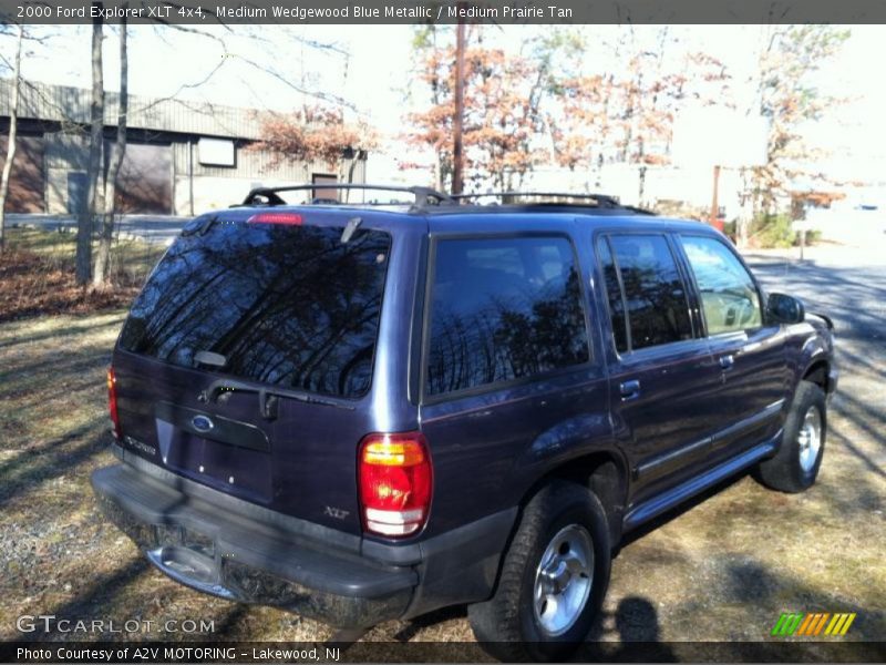 Medium Wedgewood Blue Metallic / Medium Prairie Tan 2000 Ford Explorer XLT 4x4