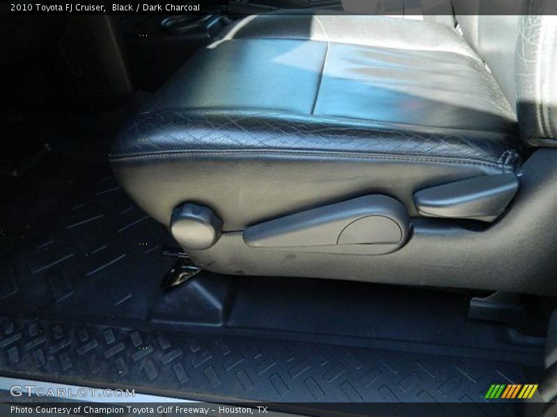 Black / Dark Charcoal 2010 Toyota FJ Cruiser