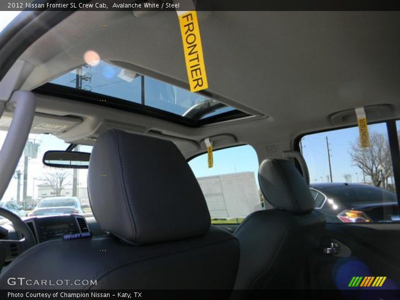 Avalanche White / Steel 2012 Nissan Frontier SL Crew Cab
