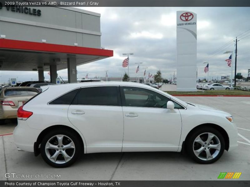 Blizzard Pearl / Gray 2009 Toyota Venza V6 AWD