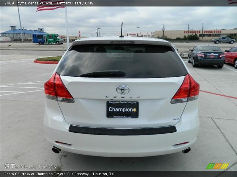 Blizzard Pearl / Gray 2009 Toyota Venza V6 AWD