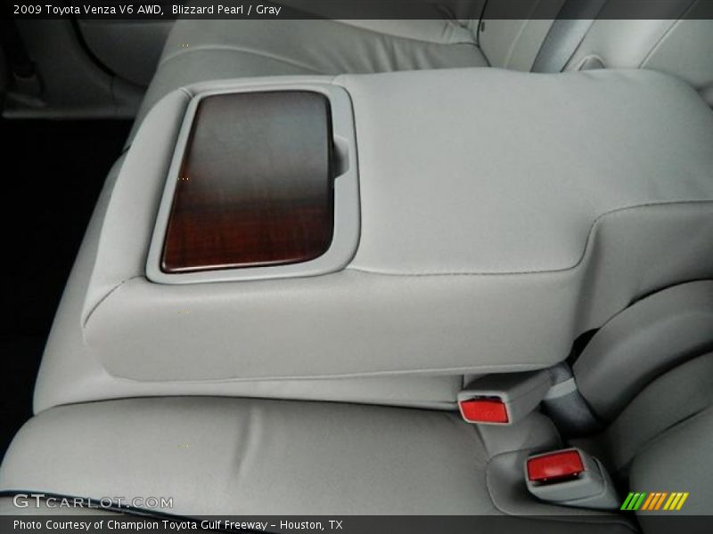 Blizzard Pearl / Gray 2009 Toyota Venza V6 AWD