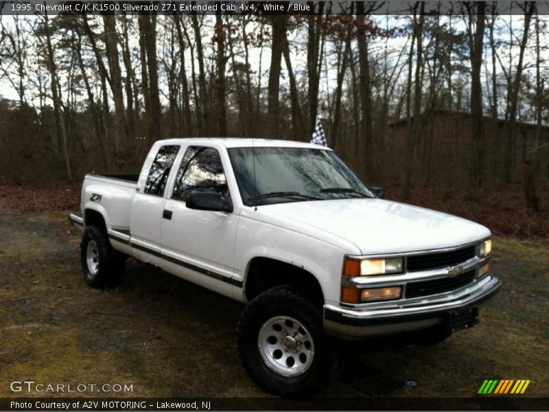 White / Blue 1995 Chevrolet C/K K1500 Silverado Z71 Extended Cab 4x4