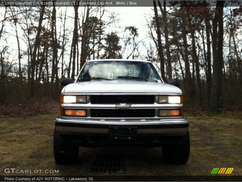White / Blue 1995 Chevrolet C/K K1500 Silverado Z71 Extended Cab 4x4