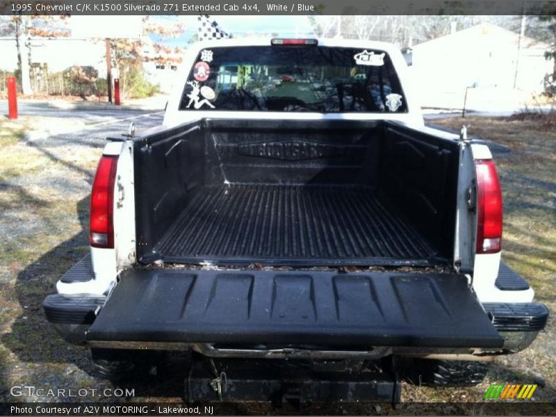 White / Blue 1995 Chevrolet C/K K1500 Silverado Z71 Extended Cab 4x4