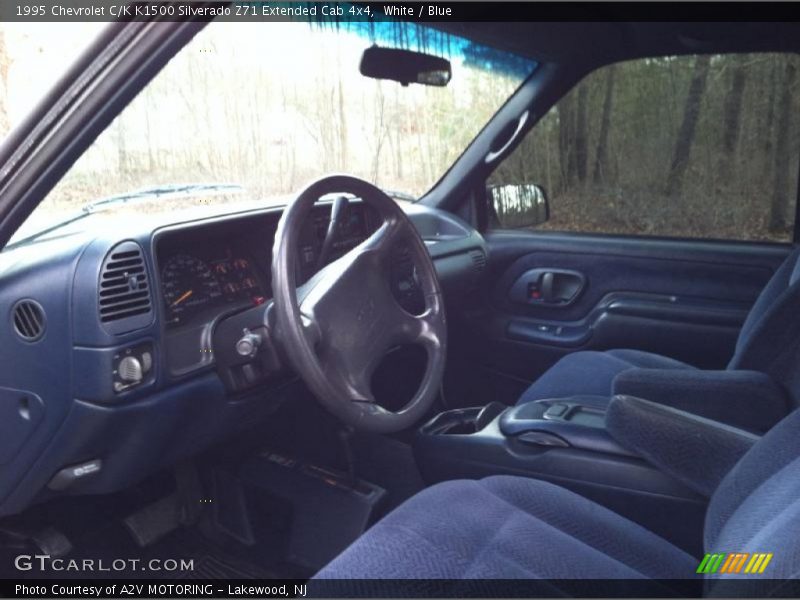 White / Blue 1995 Chevrolet C/K K1500 Silverado Z71 Extended Cab 4x4