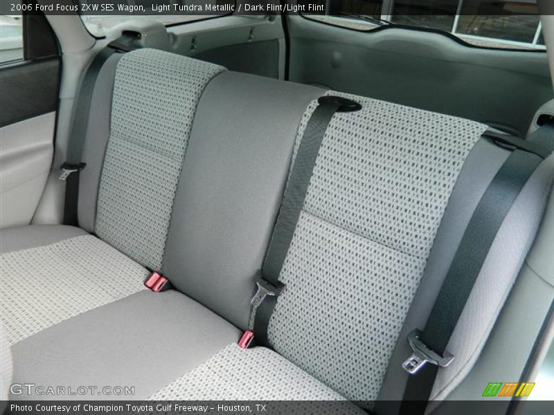  2006 Focus ZXW SES Wagon Dark Flint/Light Flint Interior