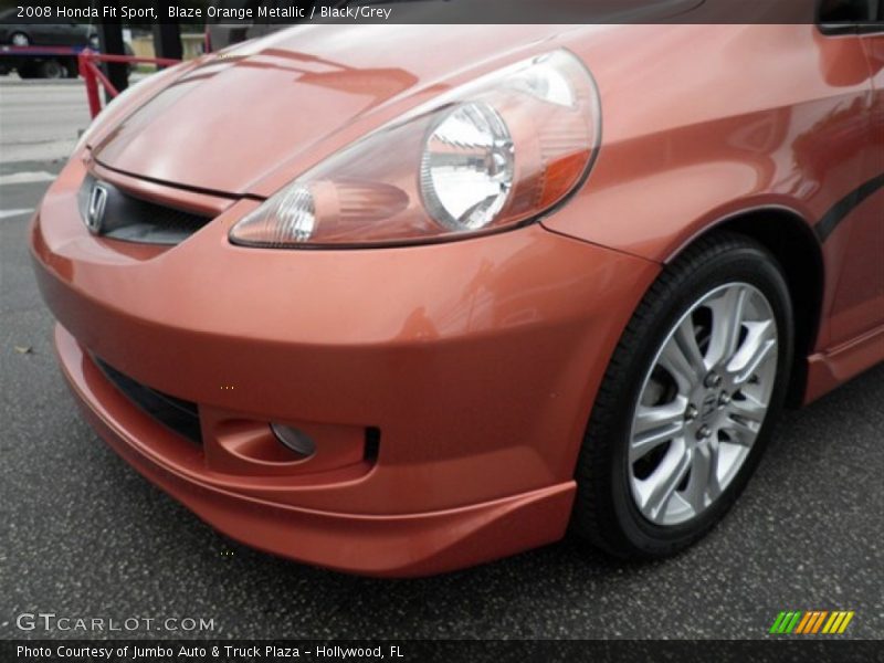 Blaze Orange Metallic / Black/Grey 2008 Honda Fit Sport