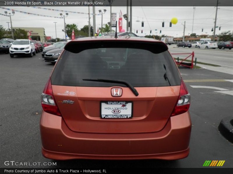 Blaze Orange Metallic / Black/Grey 2008 Honda Fit Sport