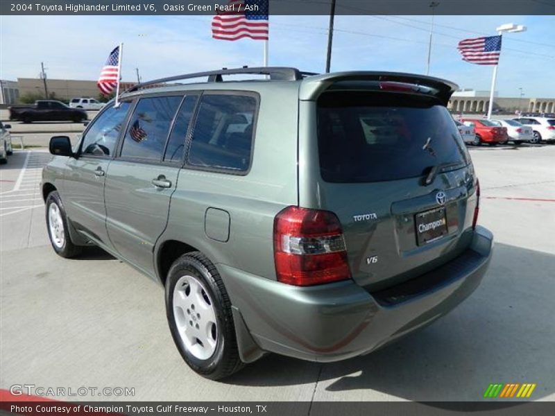Oasis Green Pearl / Ash 2004 Toyota Highlander Limited V6
