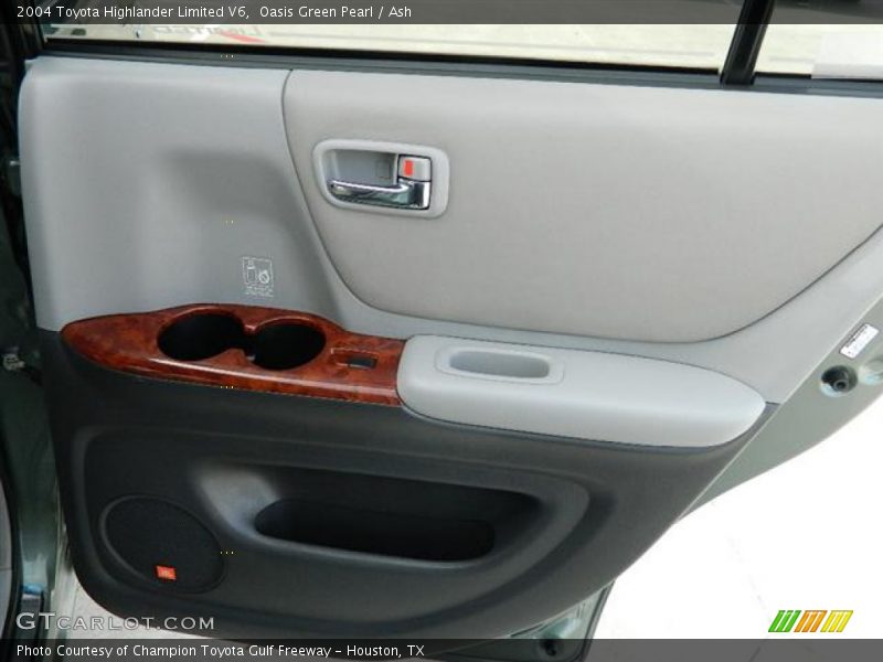 Oasis Green Pearl / Ash 2004 Toyota Highlander Limited V6