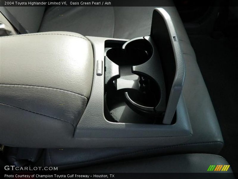 Oasis Green Pearl / Ash 2004 Toyota Highlander Limited V6