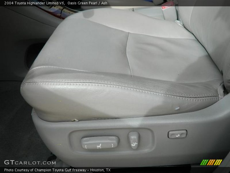 Oasis Green Pearl / Ash 2004 Toyota Highlander Limited V6