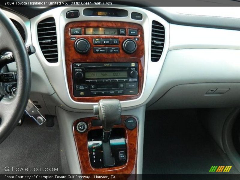 Oasis Green Pearl / Ash 2004 Toyota Highlander Limited V6