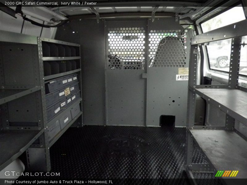 Ivory White / Pewter 2000 GMC Safari Commercial