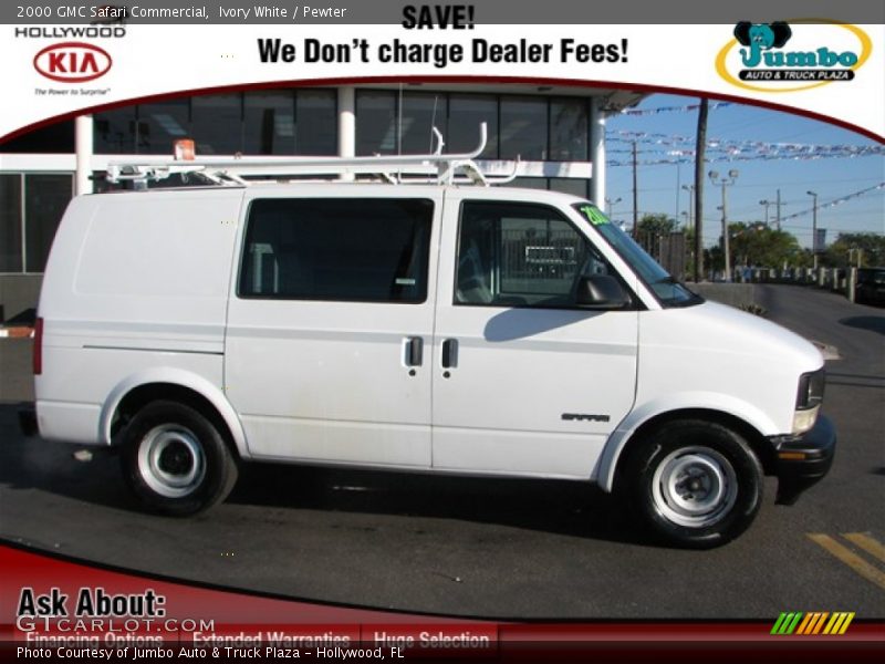 Ivory White / Pewter 2000 GMC Safari Commercial