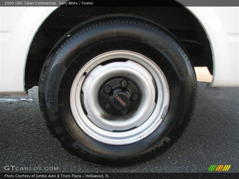 Ivory White / Pewter 2000 GMC Safari Commercial