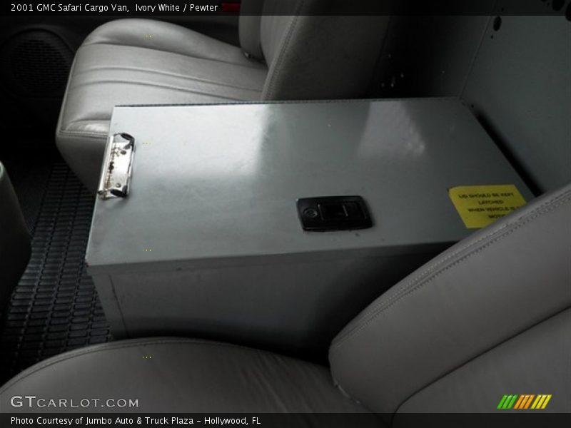 Ivory White / Pewter 2001 GMC Safari Cargo Van