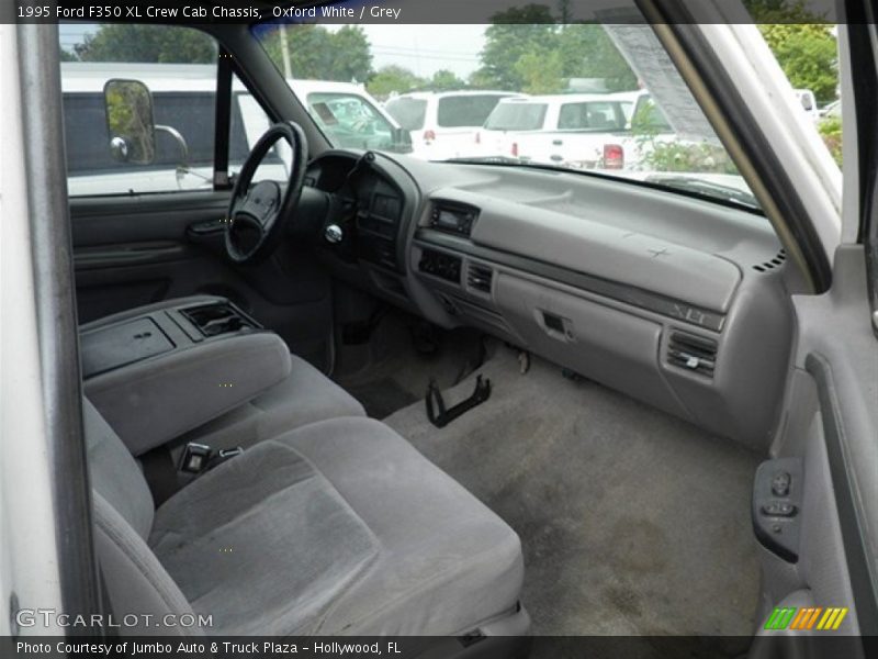 Oxford White / Grey 1995 Ford F350 XL Crew Cab Chassis