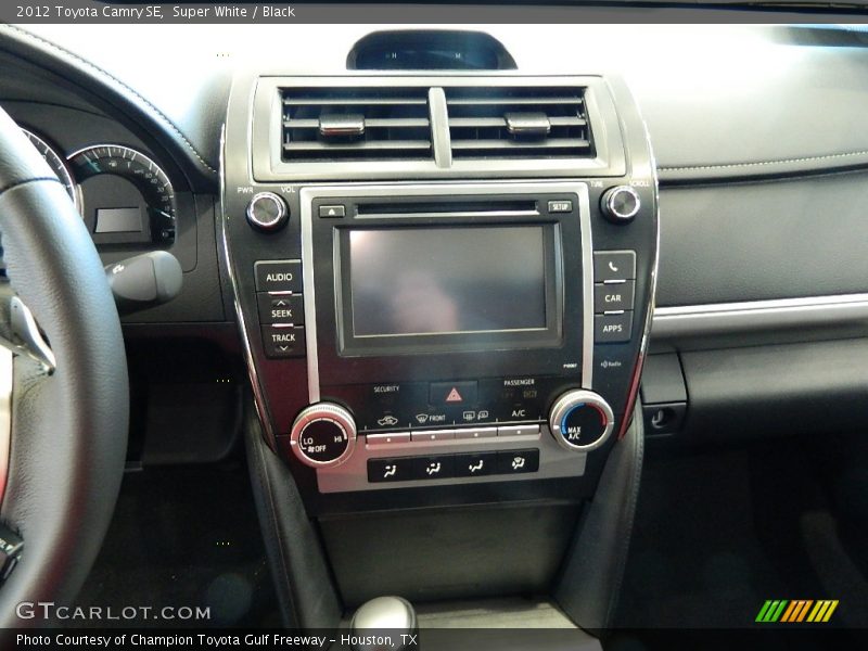 Super White / Black 2012 Toyota Camry SE