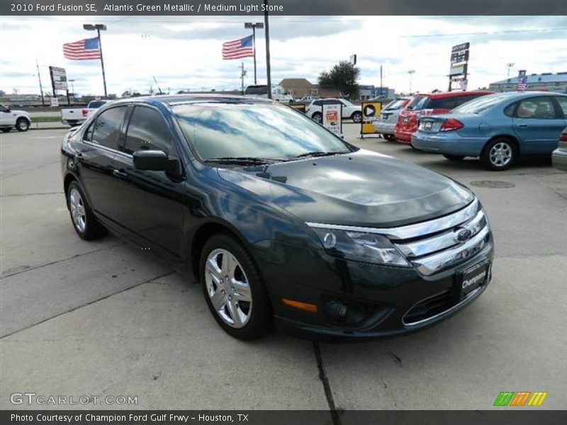 Atlantis Green Metallic / Medium Light Stone 2010 Ford Fusion SE