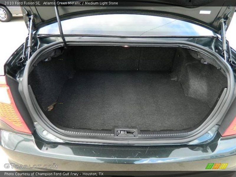 Atlantis Green Metallic / Medium Light Stone 2010 Ford Fusion SE