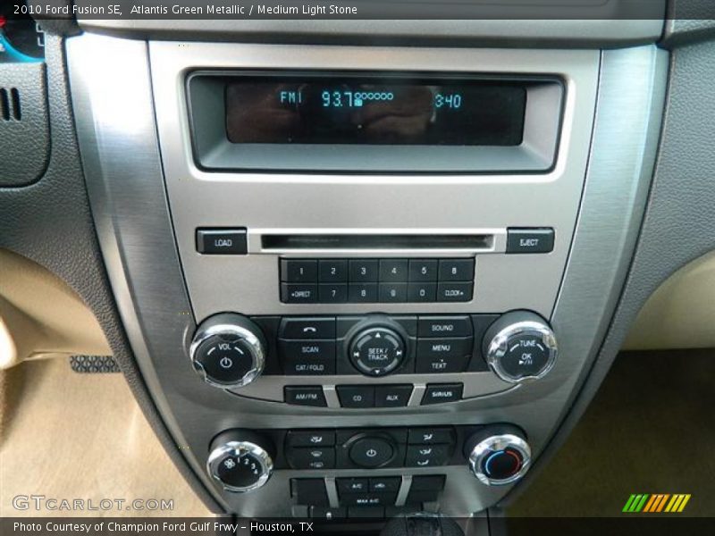 Atlantis Green Metallic / Medium Light Stone 2010 Ford Fusion SE