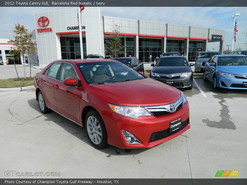 Barcelona Red Metallic / Ivory 2012 Toyota Camry XLE