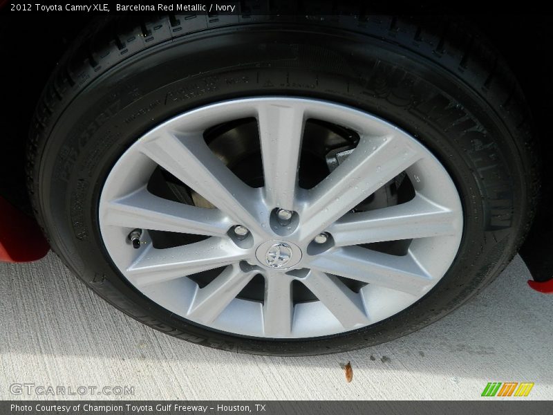 Barcelona Red Metallic / Ivory 2012 Toyota Camry XLE