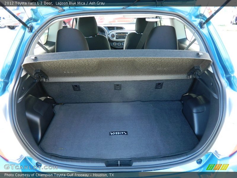  2012 Yaris L 3 Door Trunk