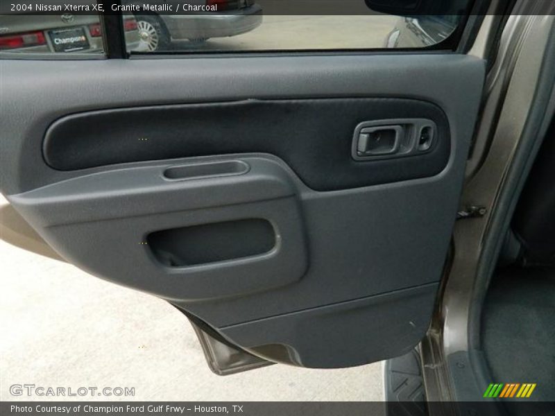 Granite Metallic / Charcoal 2004 Nissan Xterra XE