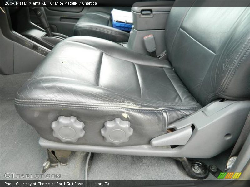 Granite Metallic / Charcoal 2004 Nissan Xterra XE