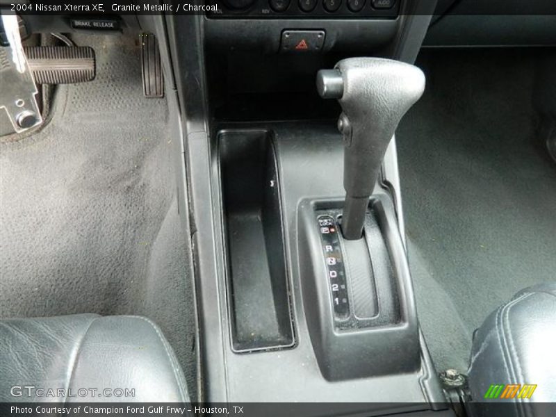 Granite Metallic / Charcoal 2004 Nissan Xterra XE