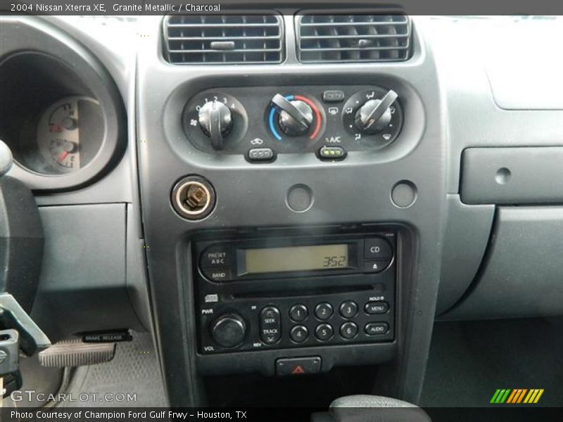 Granite Metallic / Charcoal 2004 Nissan Xterra XE